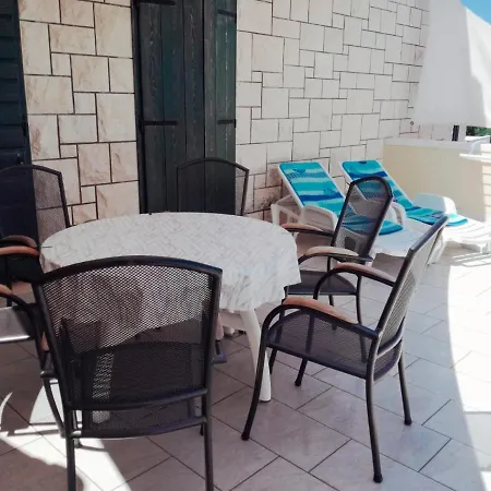 Διαμέρισμα Ela *