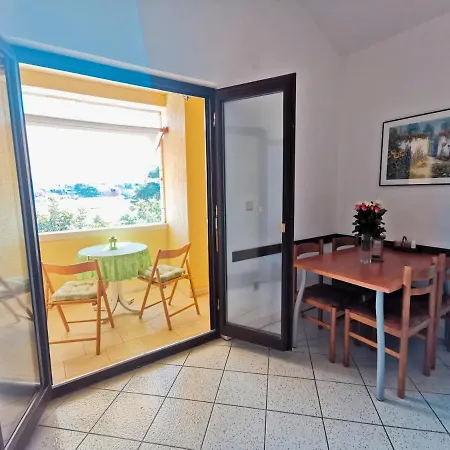 Apartment Ela