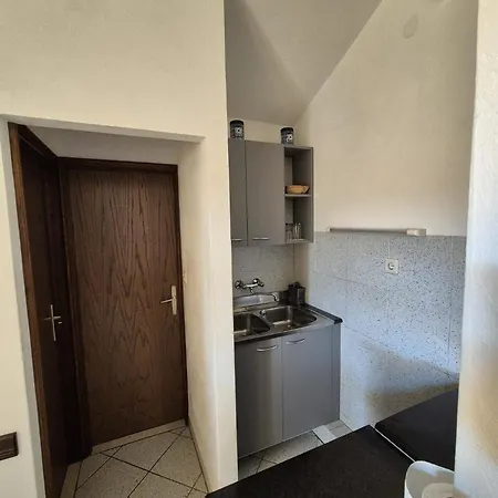 Ela Apartment Postira