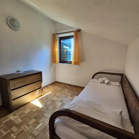 Ela Apartment Postira